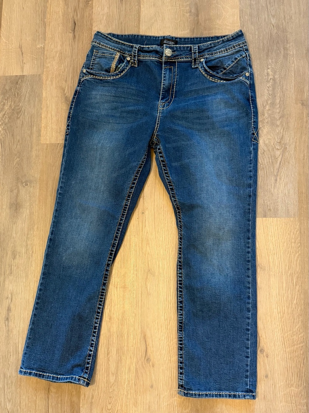 Montero Premium Jeans Women’s 38/30 Medium Wash Embellished Pocket Bootcut Jeans